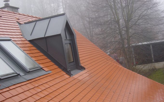 Dachdeckermeister in Graz versprechen Ihnen ein garantiert wettersicheres Zuhause.