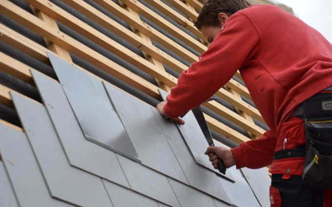Dachdecker und Spengler schaffen ein niet-und nagelfestes Warmdach oder Kaltdach auch für Ihr Zuhause in Graz